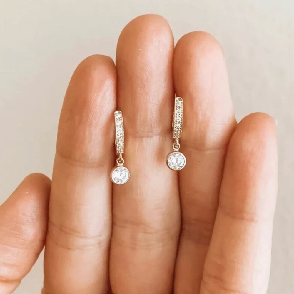 18k Gold 1/4ct tw Moissanite Diamond Earrings